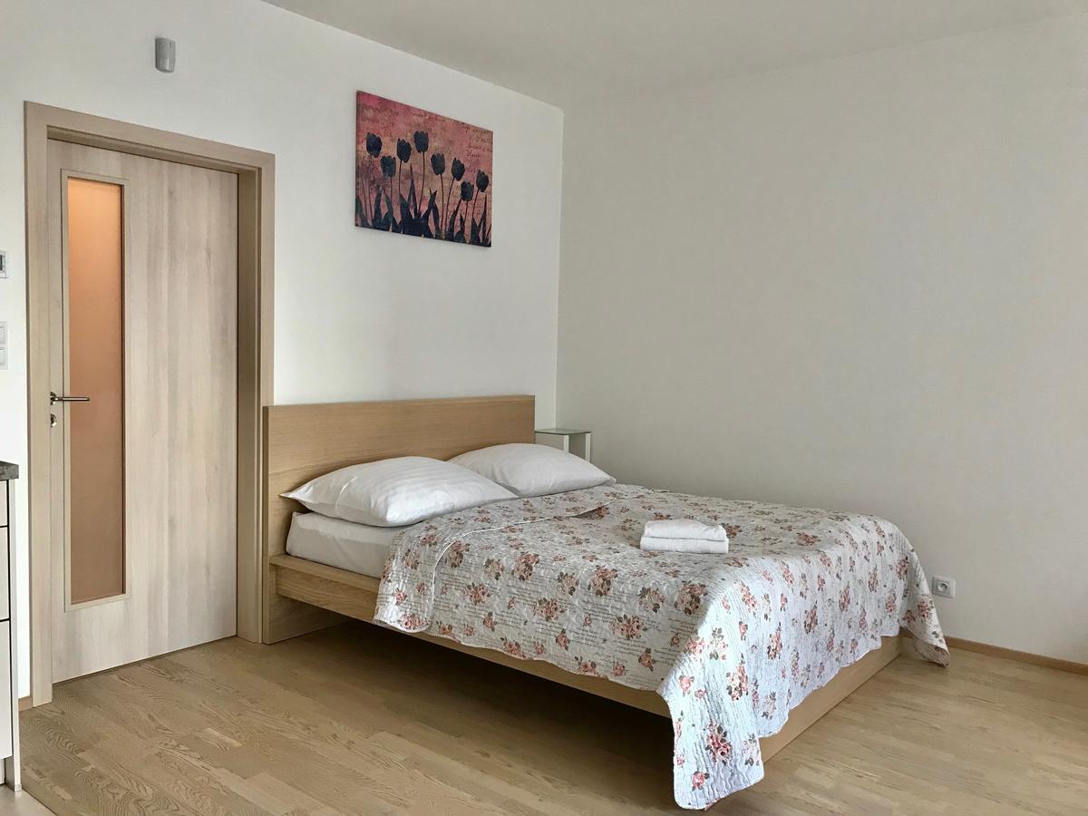 Apartamento Enjoy in Garden Praga Exterior foto