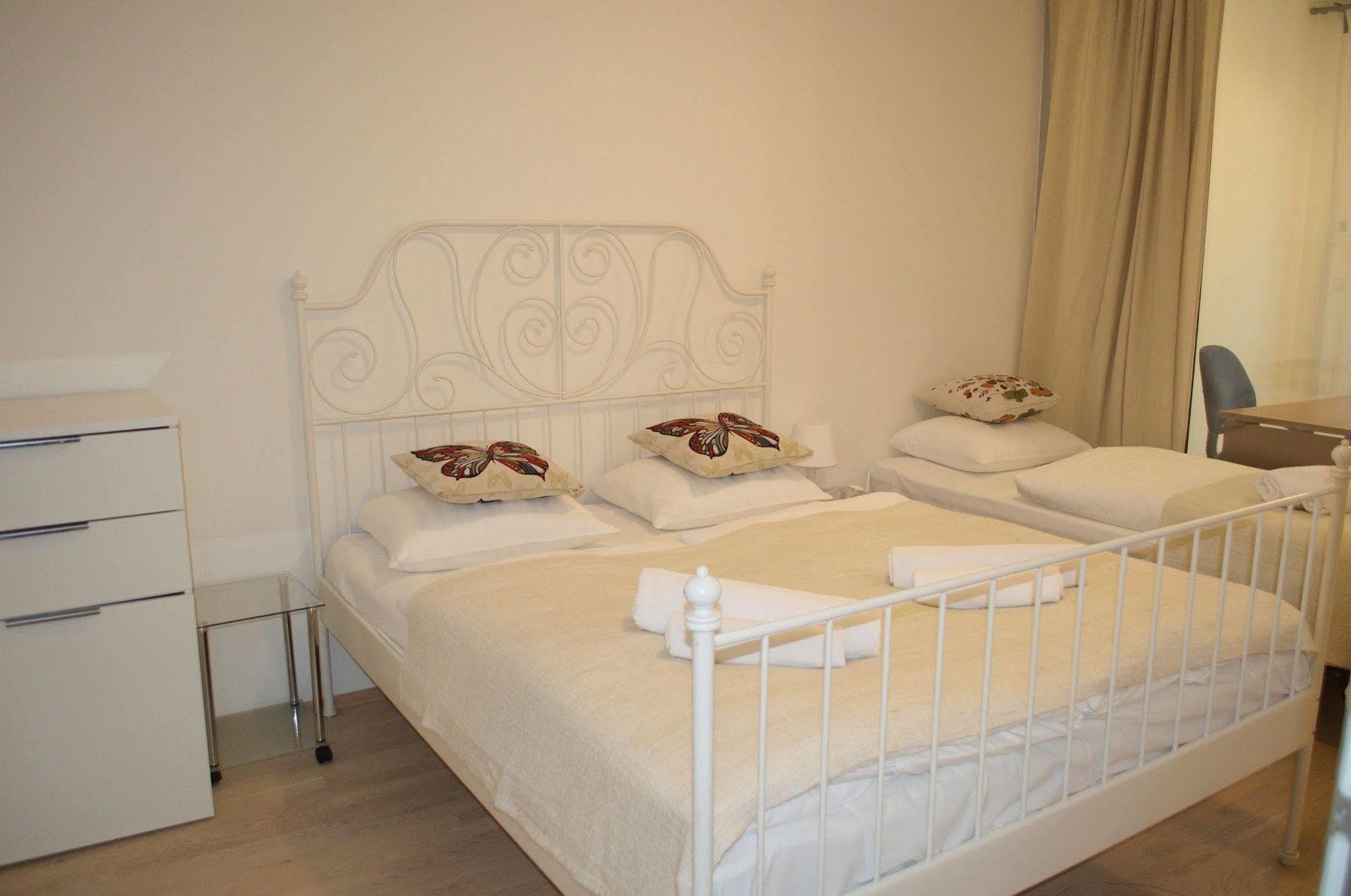 Apartamento Enjoy in Garden Praga Exterior foto